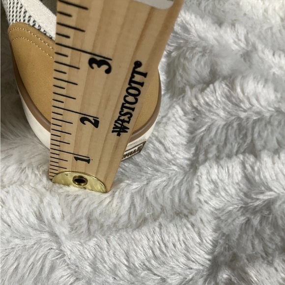 Margaritaville Women’s‎ Size 6.5  Blue/White Striped Canvas Slip Ons - Picture 7 of 9